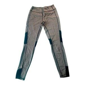 Kyodan Women’s Stretch Tweed Thermacool Gray and Black Leggings. Size S